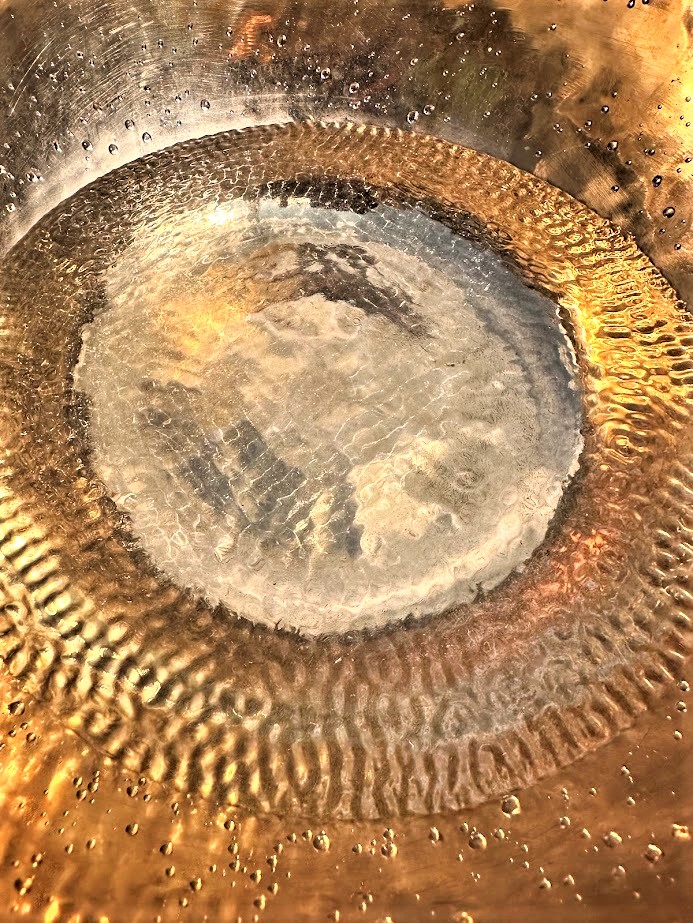 YOGA SOUNDHEALING MUSIC SCIENCE KAPIEL W DZWIKACH TERAPIA DZWIEKIEM HATHA YOGA JOGA BARABRA DUDKO QUANTUM PHYSIC, VIBRATION, SOUNDWAVE SOUNDBATH, TIBETAN BOWLS GONG