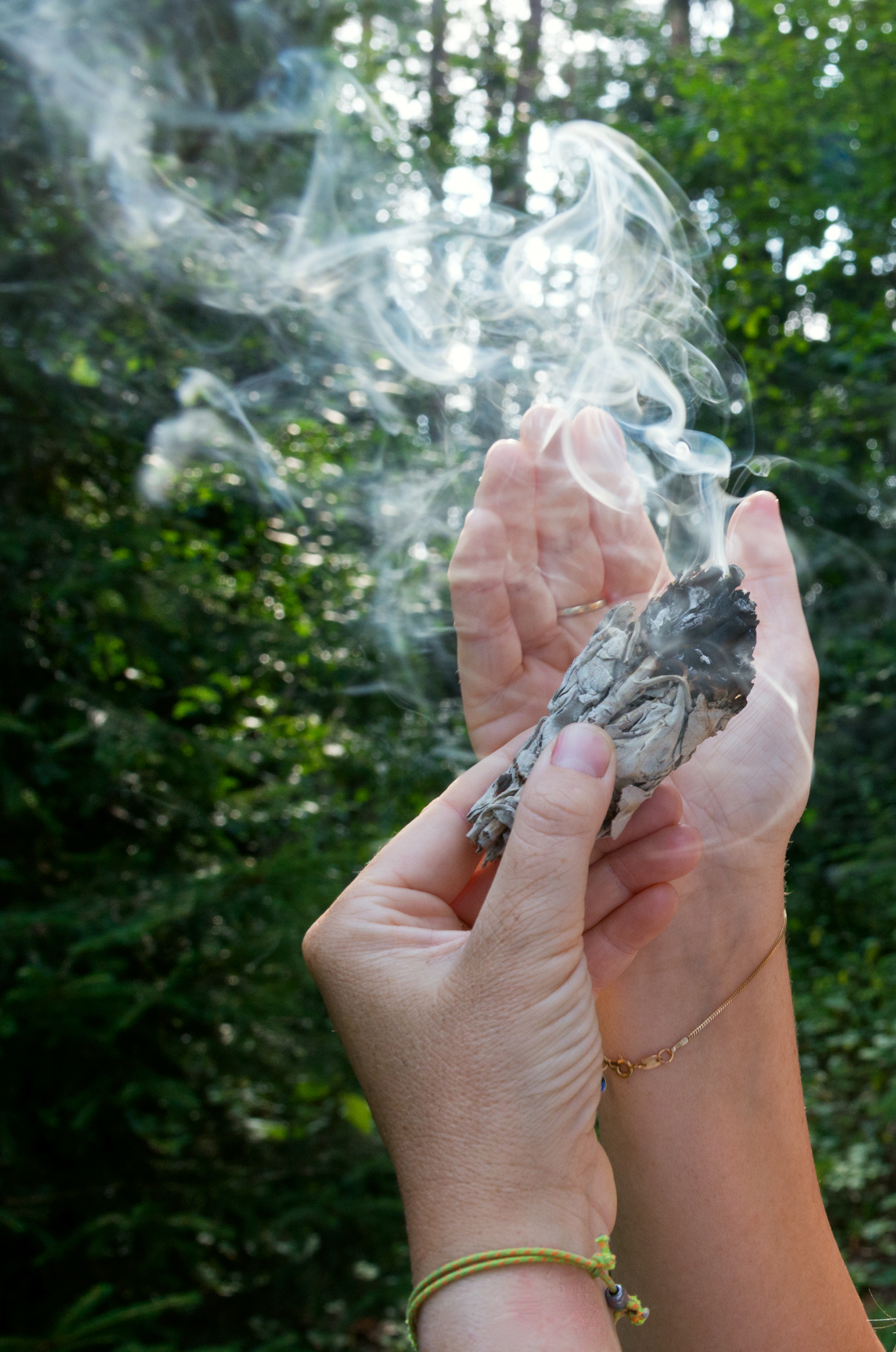 YOGA SOUNDHEALING MUSIC SCIENCE KAPIEL W DZWIKACH TERAPIA DZWIEKIEM HATHA YOGA JOGA BARABRA DUDKO QUANTUM PHYSIC, VIBRATION, SOUNDWAVE SOUNDBATH, TIBETAN BOWLS GONG