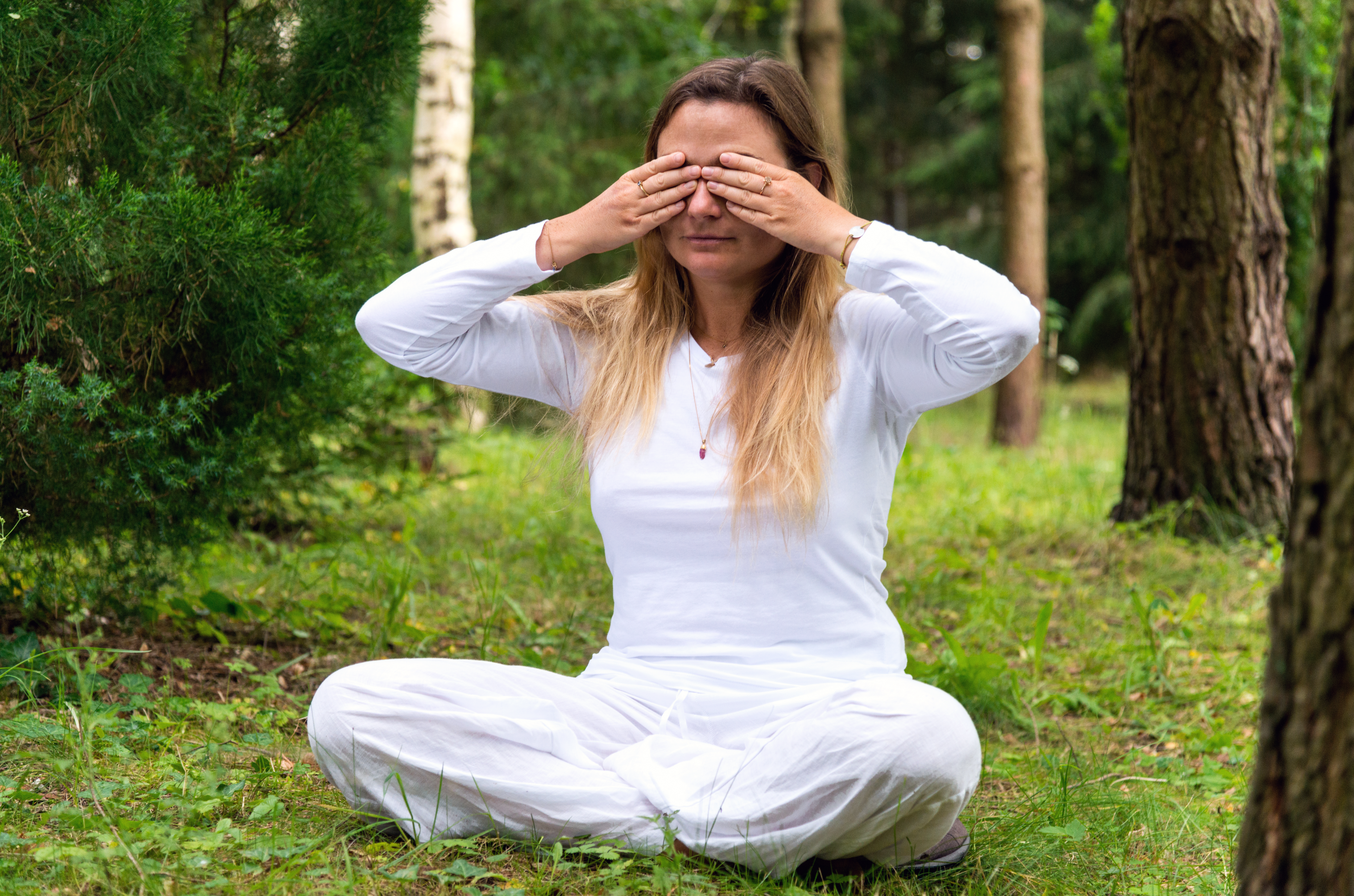 YOGA SOUNDHEALING MUSIC SCIENCE KAPIEL W DZWIKACH TERAPIA DZWIEKIEM HATHA YOGA JOGA BARABRA DUDKO QUANTUM PHYSIC, VIBRATION, SOUNDWAVE SOUNDBATH, TIBETAN BOWLS GONG